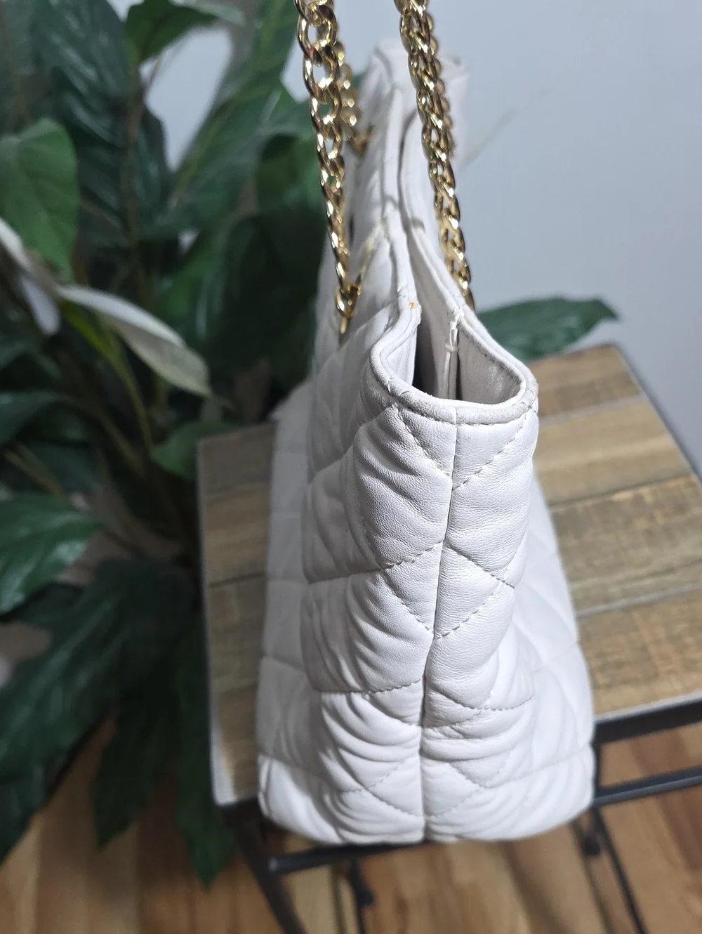 Micheal Kors Fulton Quilted Leather Tote White / Gold Hardware